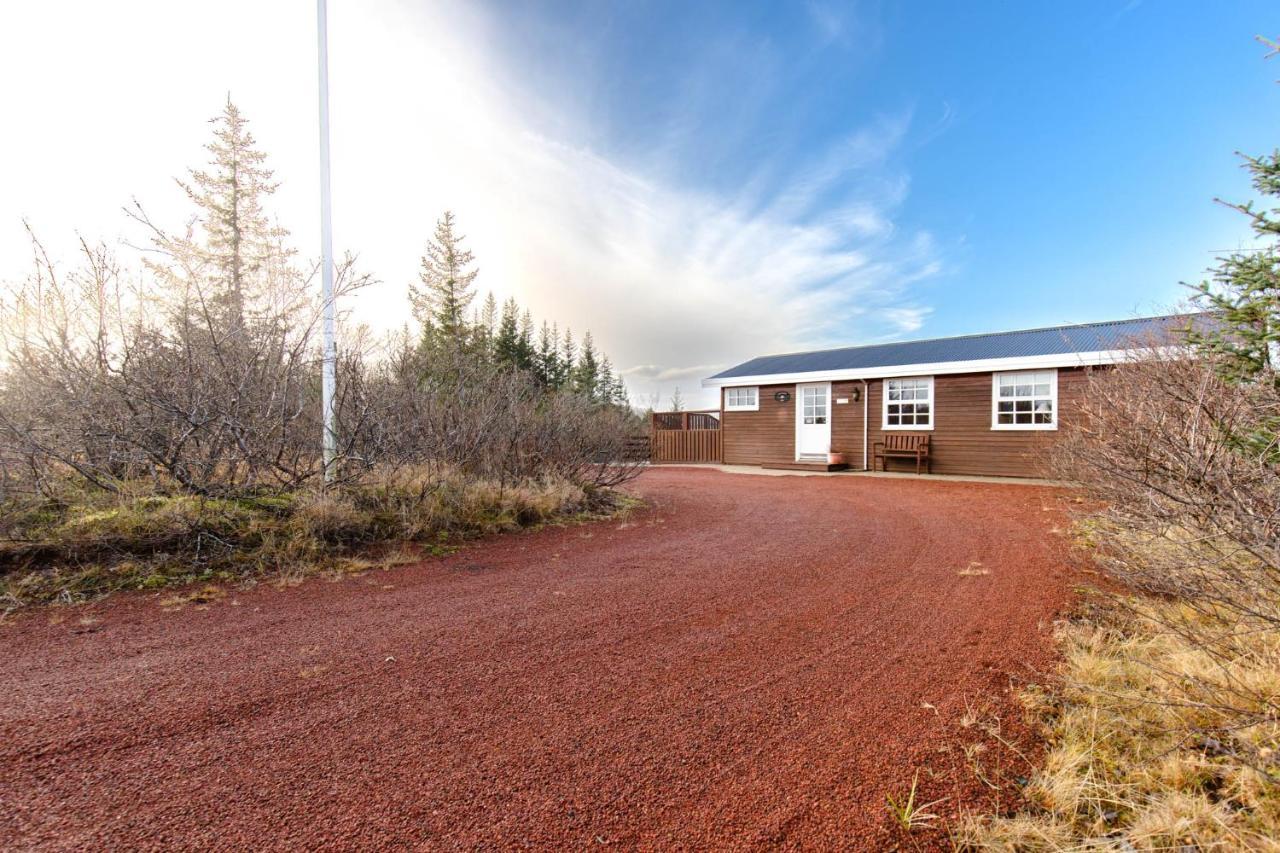 Bakkakot Lake Side Lodge Селфосс Экстерьер фото