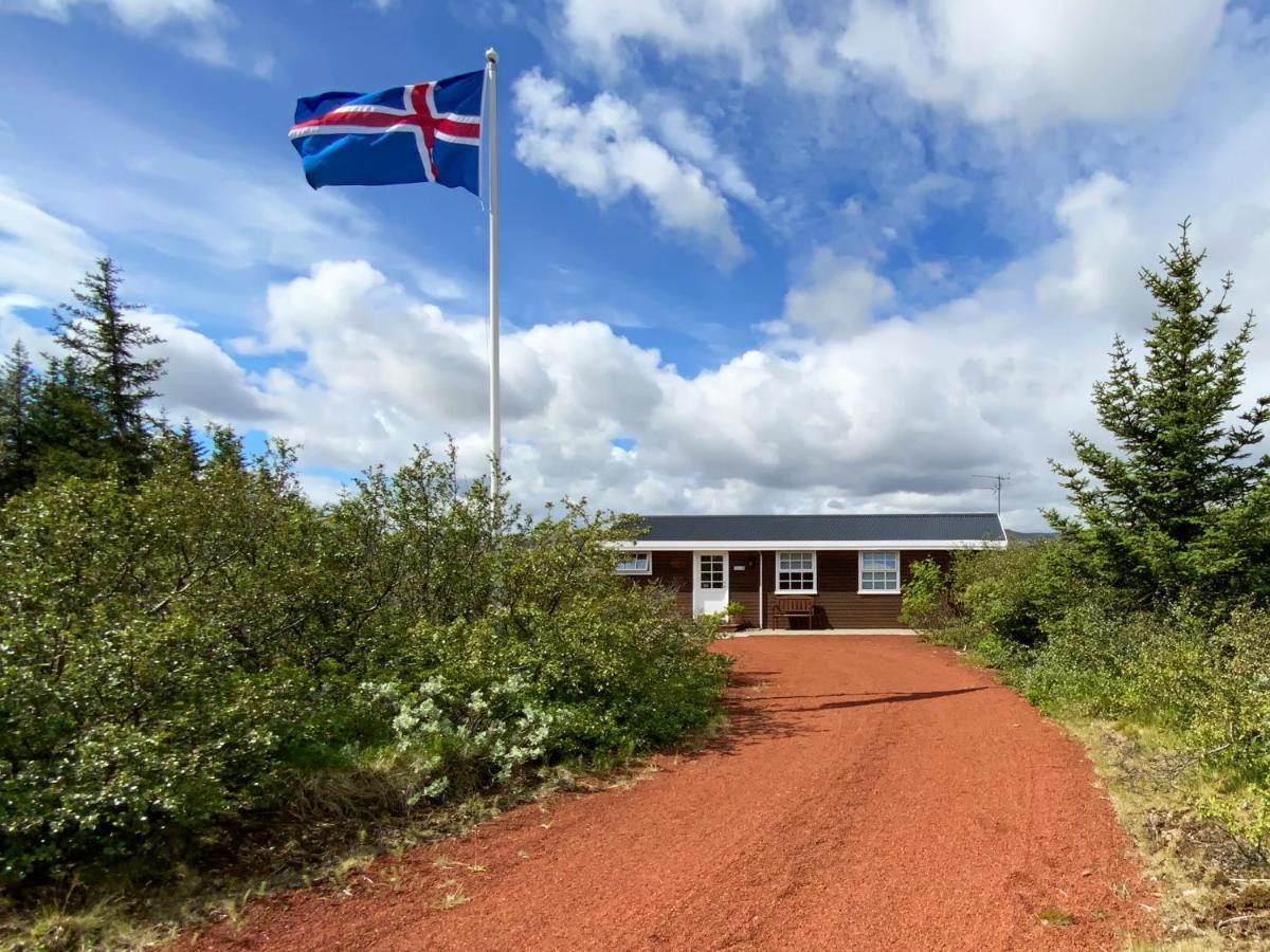 Bakkakot Lake Side Lodge Селфосс Экстерьер фото